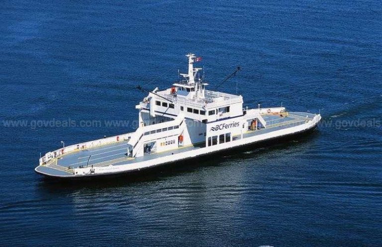 Final bid for Howe Sound Queen comes in at $210,000
