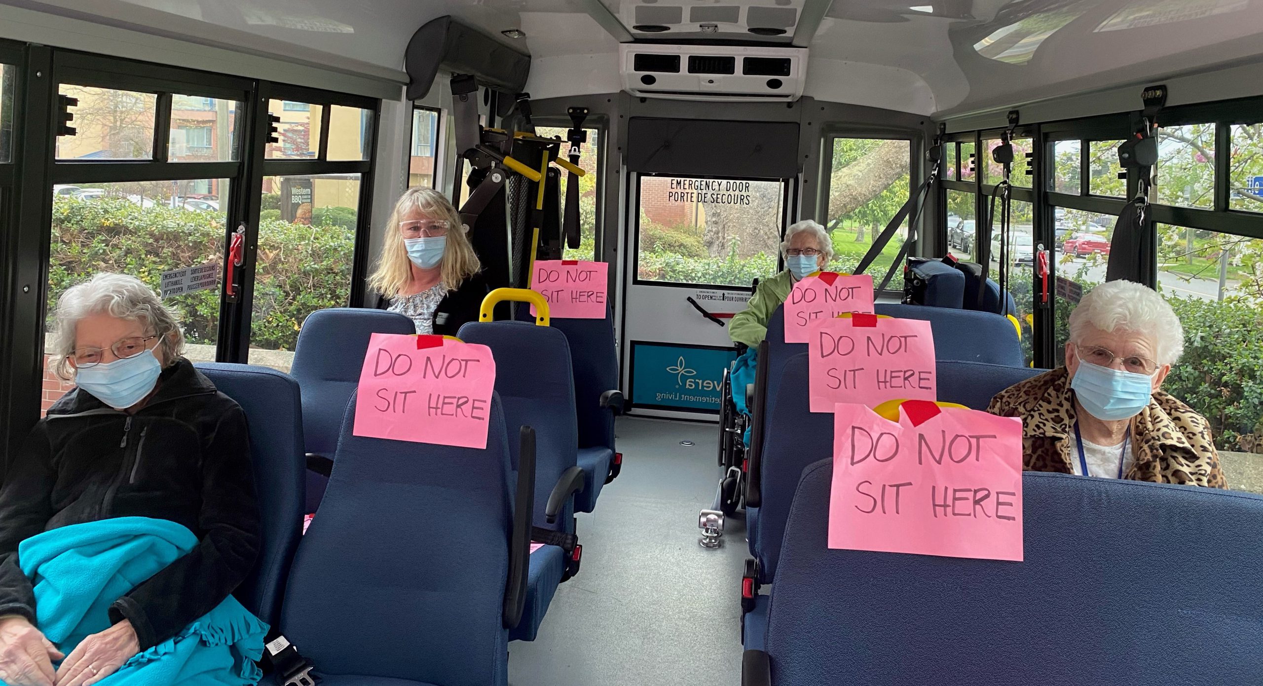 senior bus tours in canada