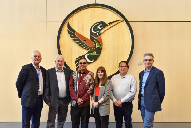 Nanaimo Airport unveils hummingbird carving by Stz’uminus artist Jason Harris  